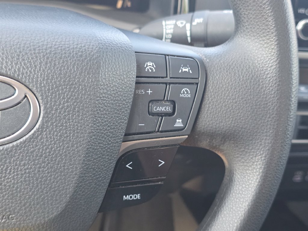 Used 2025 Toyota Camry LE FWD image 36