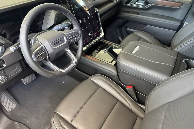 New 2026 GMC Yukon XL Denali w/ Sun & Power Step Package image 7