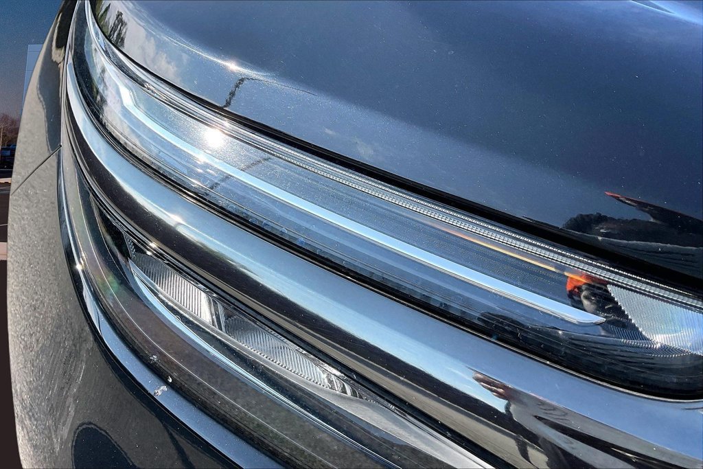 Used 2023 Chevrolet Equinox RS w/ RS Leather Package FWD image 36