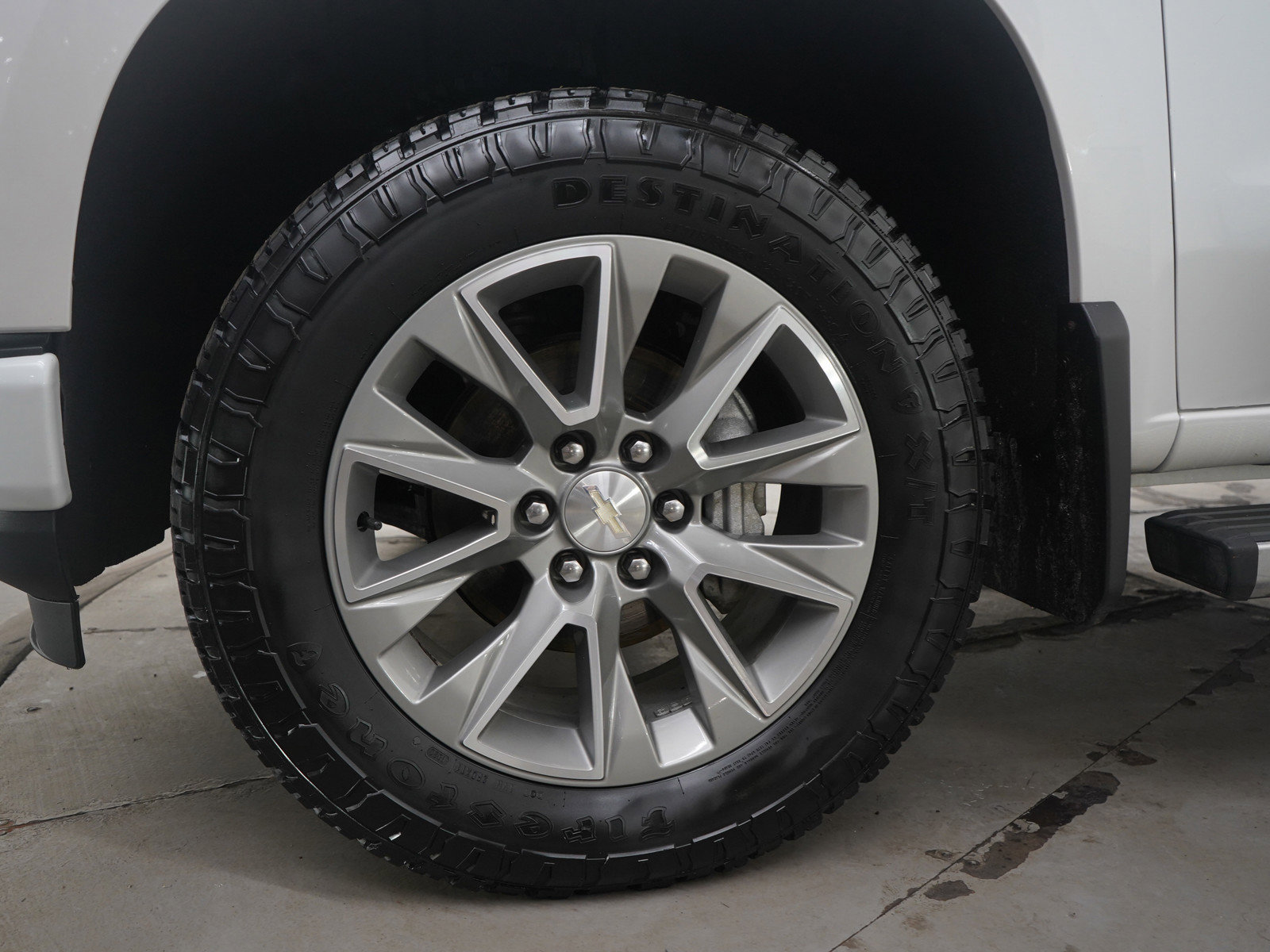 Used 2020 Chevrolet Silverado 1500 High Country image 25