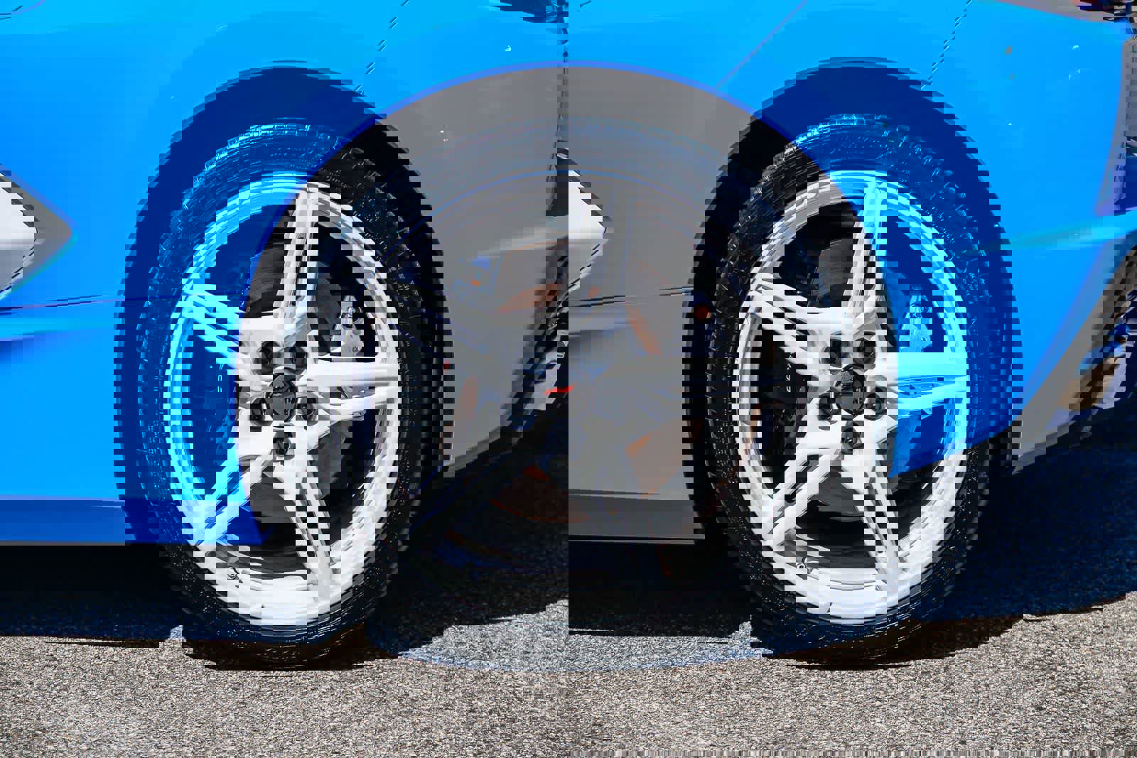 Used 2023 Chevrolet Corvette Stingray Coupe w/ Z51 Performance Package image 8