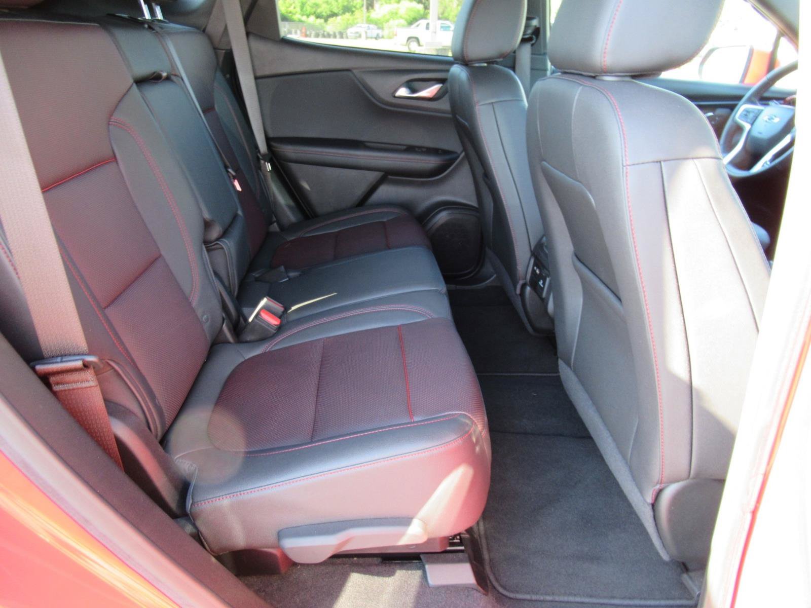 Used 2023 Chevrolet Blazer RS w/ Driver Confidence II Package FWD image 32
