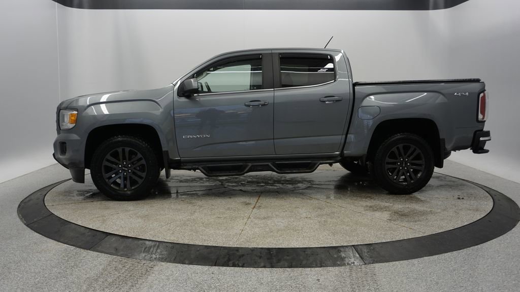 Used 2020 GMC Canyon SLE w/ Elevation Edition image 3