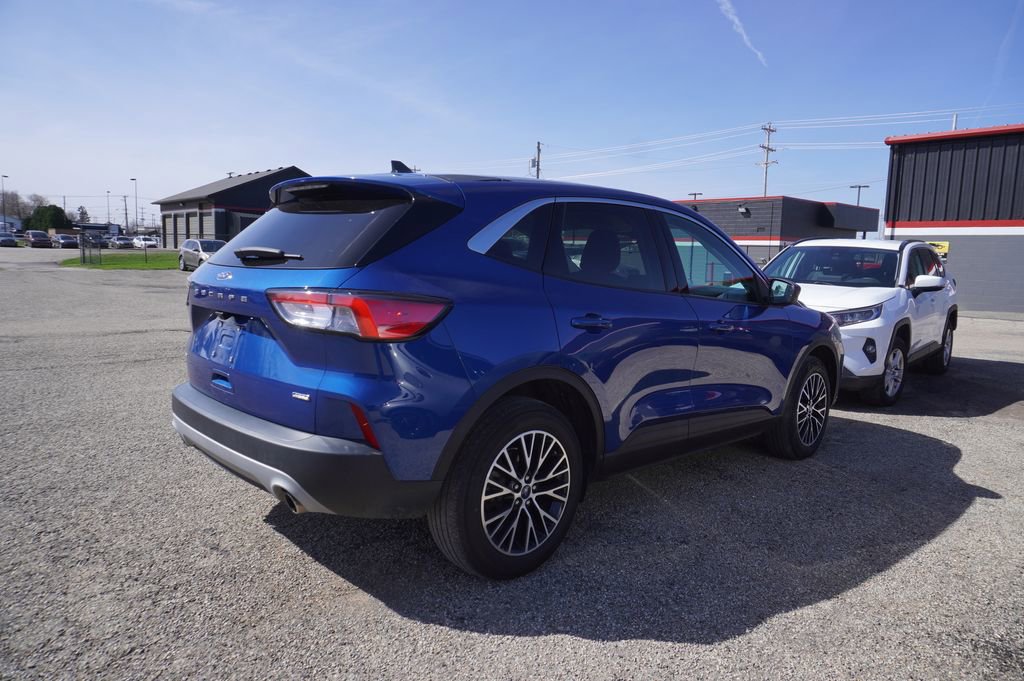 Used 2022 Ford Escape SE image 6