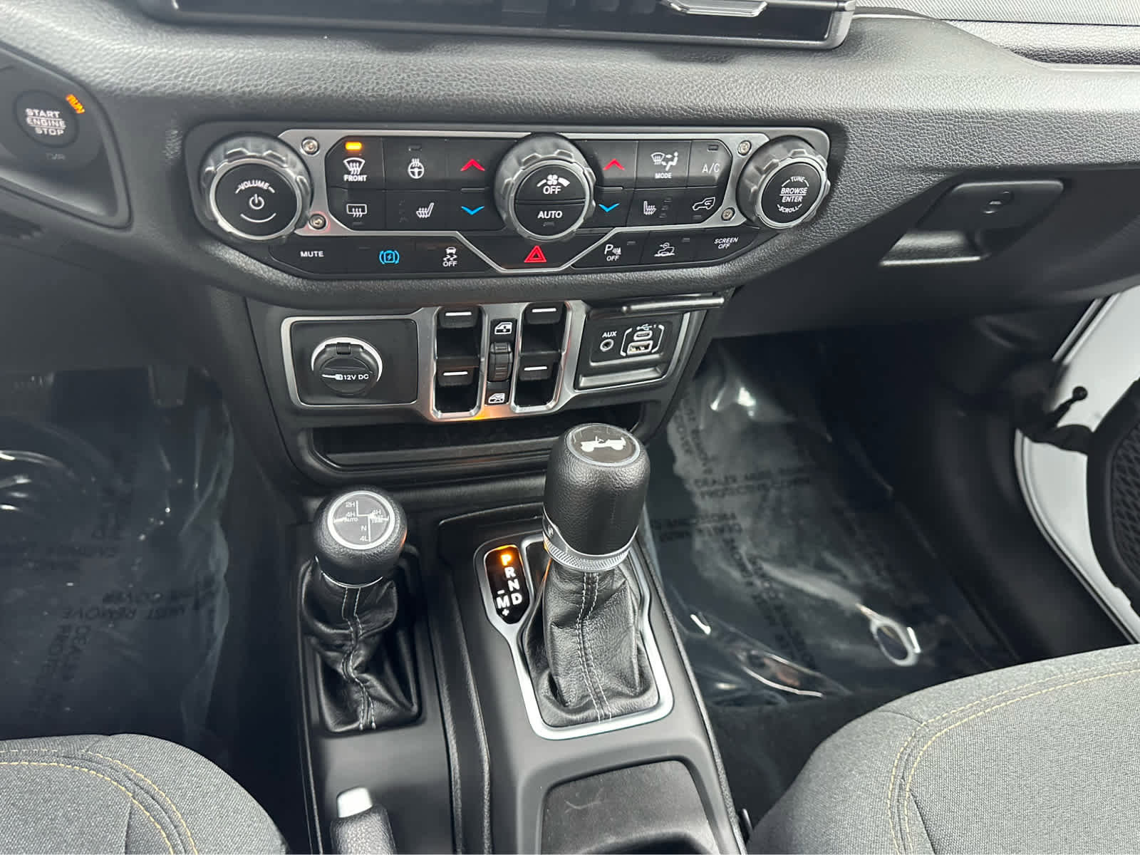 Used 2024 Jeep Wrangler Sport S w/ Convenience Group image 16