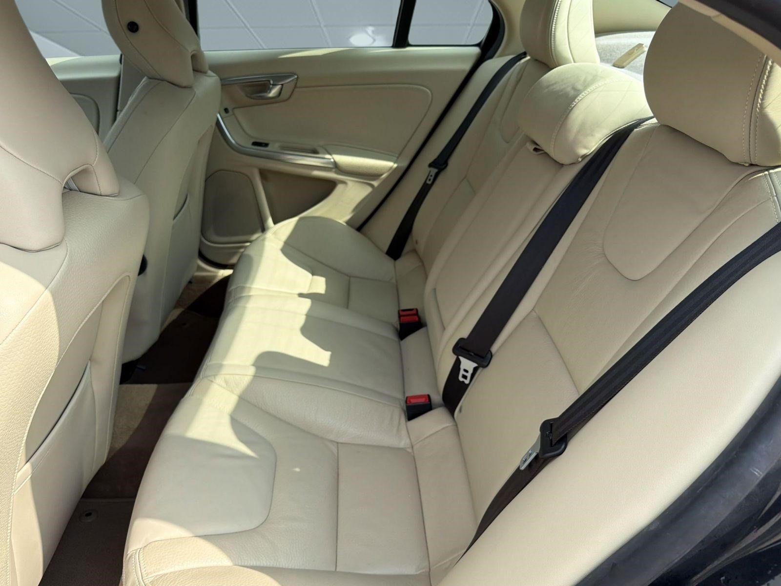 Used 2012 Volvo S60 T5 FWD image 22
