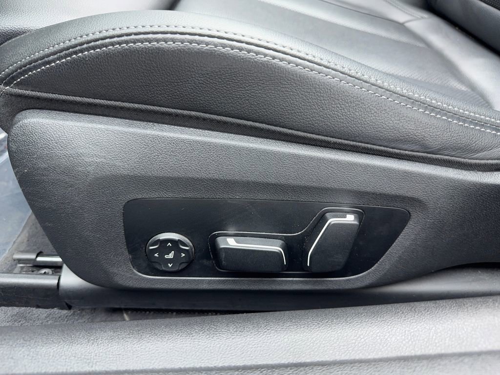 Used 2025 BMW 430i xDrive Convertible image 35