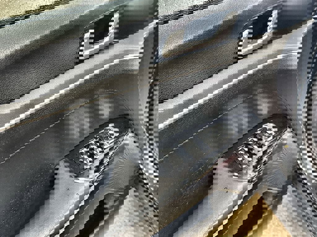 Used 2021 Kia K5 LXS image 4