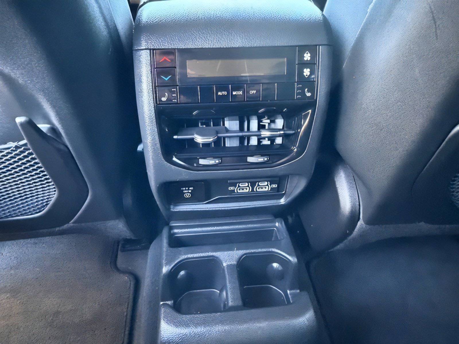 Used 2024 Jeep Grand Cherokee L Limited w/ Trailer Tow Package image 28