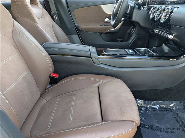 Used 2025 Mercedes-Benz CLA 250 image 19