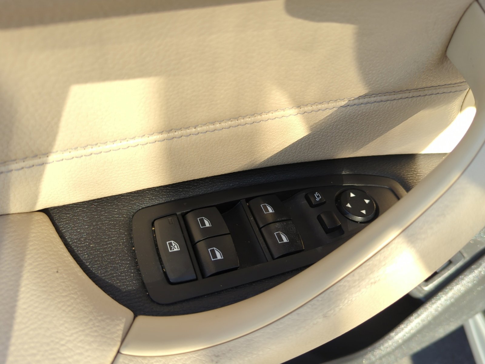 Used 2018 BMW X1 sDrive28i image 13