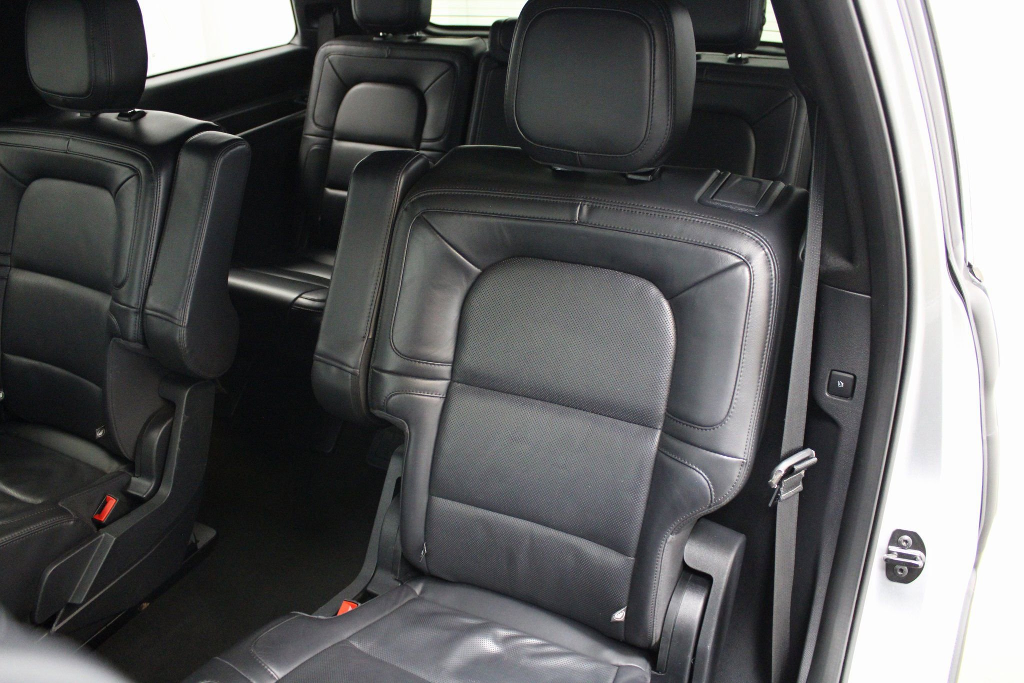 Used 2023 Lincoln Navigator Reserve image 22