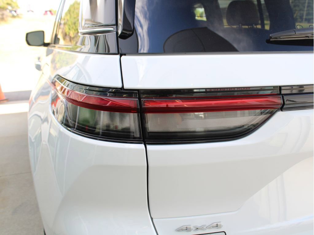 New 2025 Jeep Grand Cherokee Summit image 39