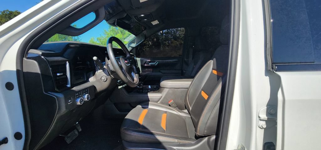 Used 2025 GMC Sierra 1500 AT4 AWD/4WD image 14