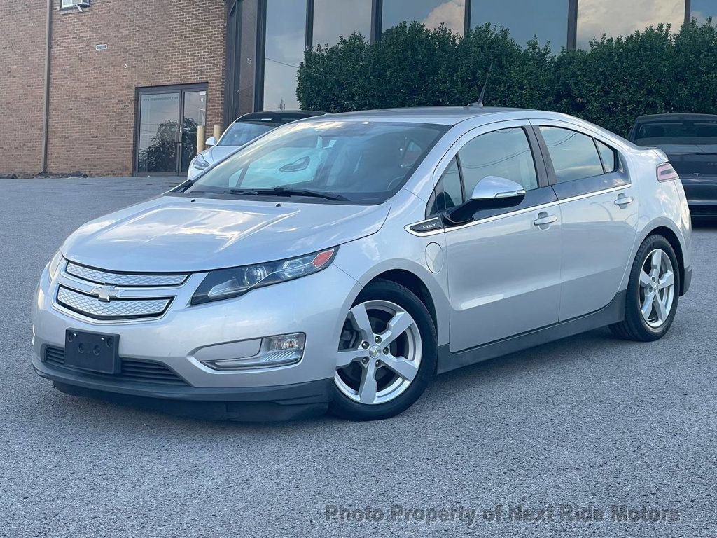 Used 2014 Chevrolet Volt Premium w/ Premium Trim Package FWD image 32