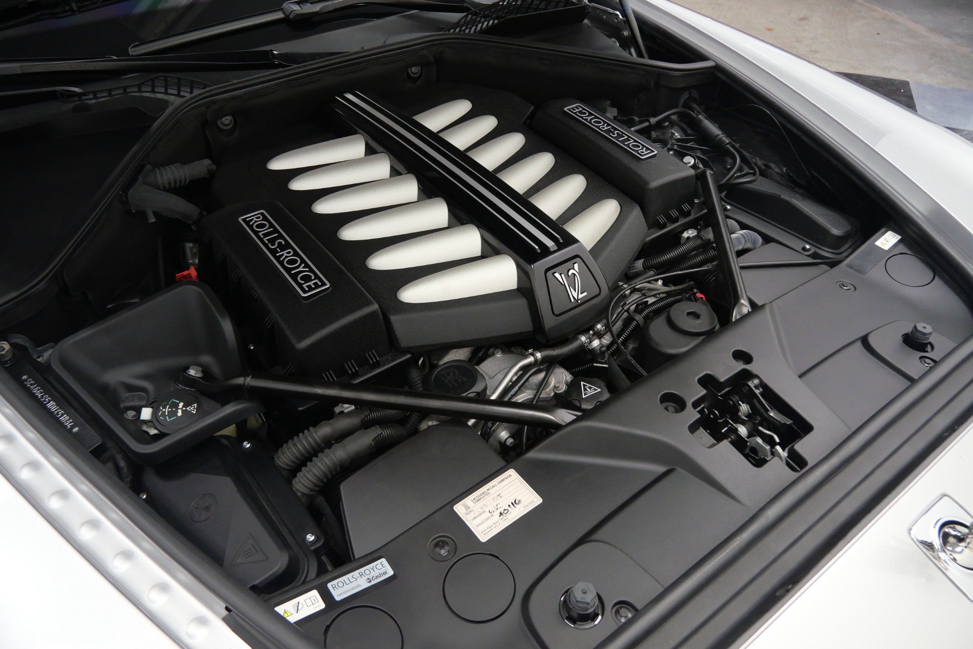 Used 2013 Rolls-Royce Ghost RWD image 42