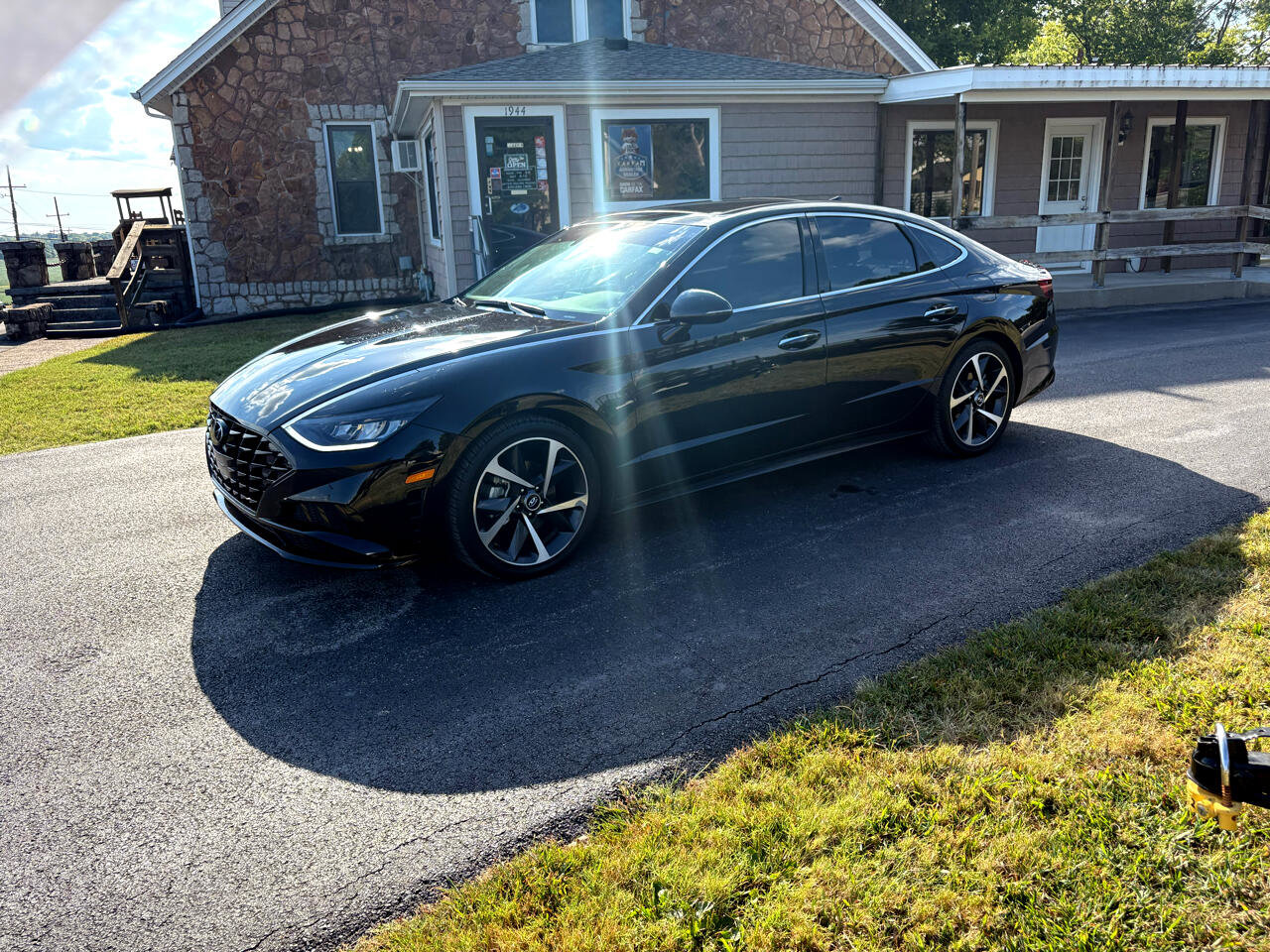 Used 2023 Hyundai Sonata SEL Plus image 1