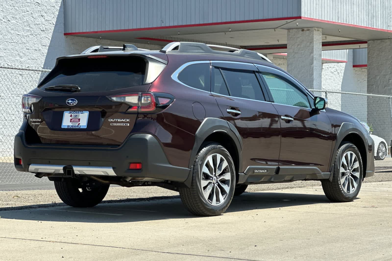 Used 2024 Subaru Outback Touring XT AWD/4WD image 3