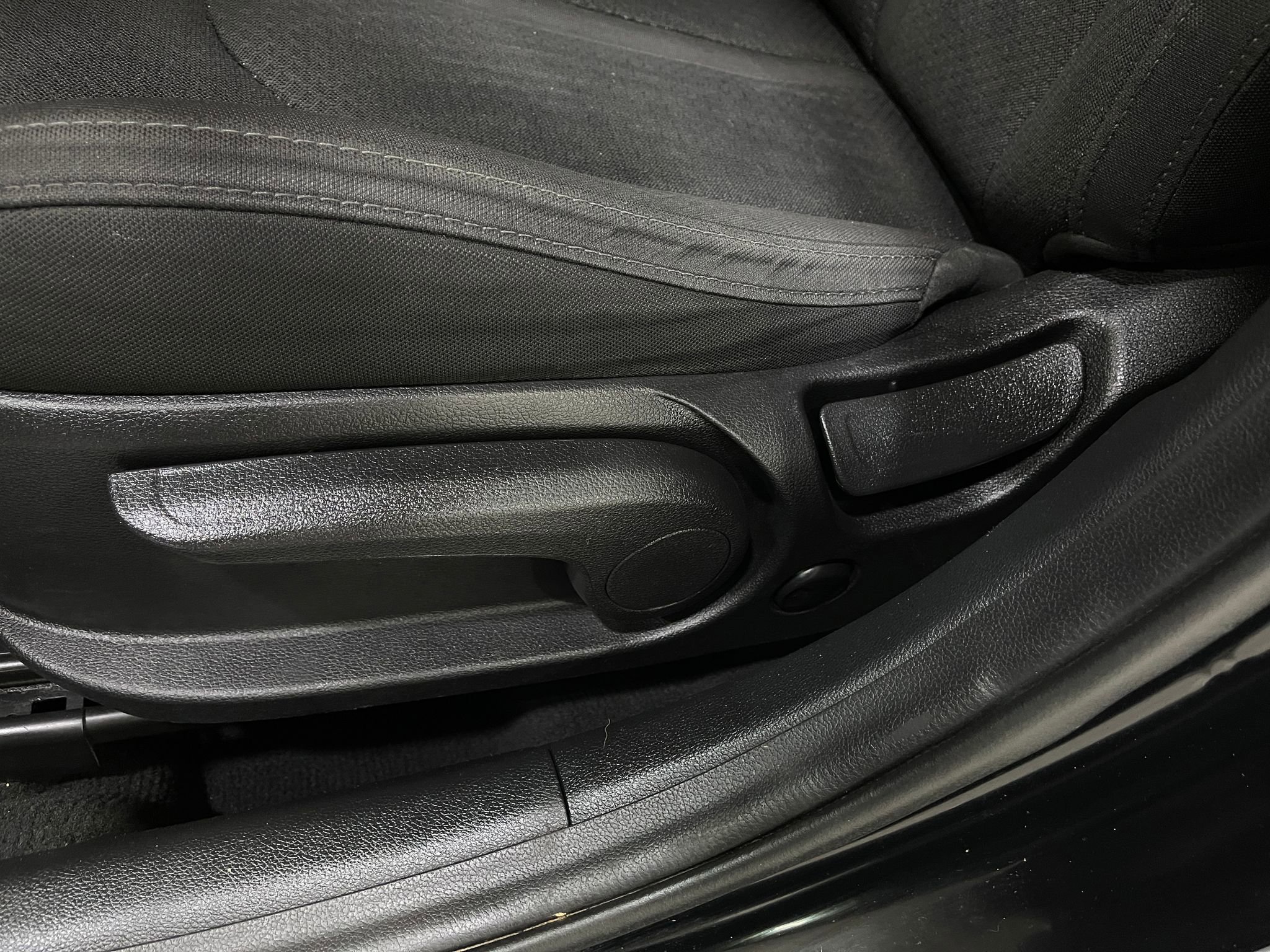 Used 2018 Kia Optima LX w/ 17" Alloy Wheels Package image 14