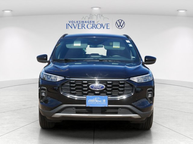 Used 2025 Ford Escape ST-Line Select AWD/4WD image 2