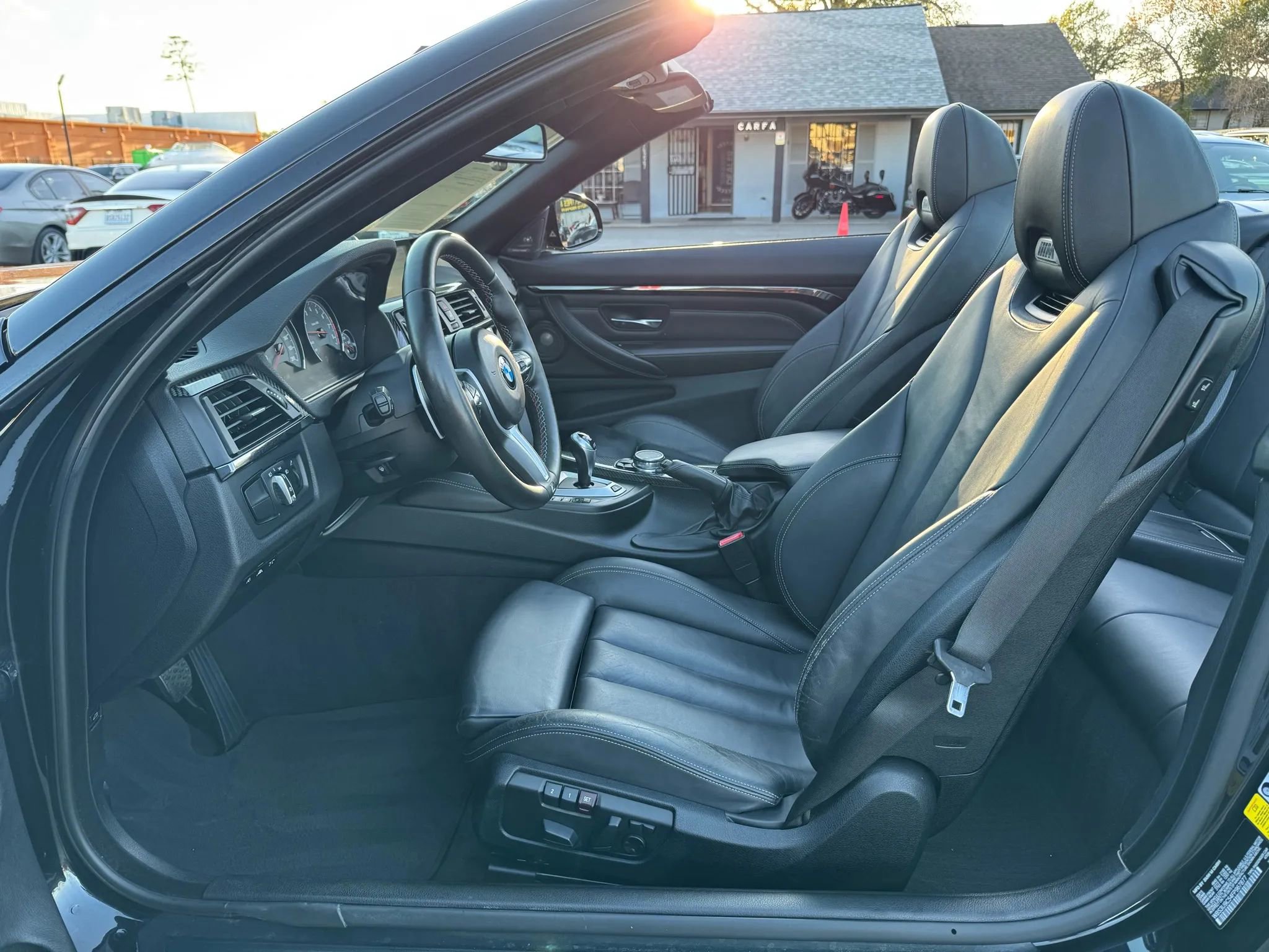 Used 2015 BMW M4 Convertible image 20