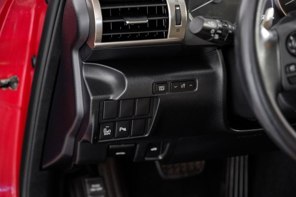 Used 2015 Lexus IS 350 w/ Navigation System Package image 28