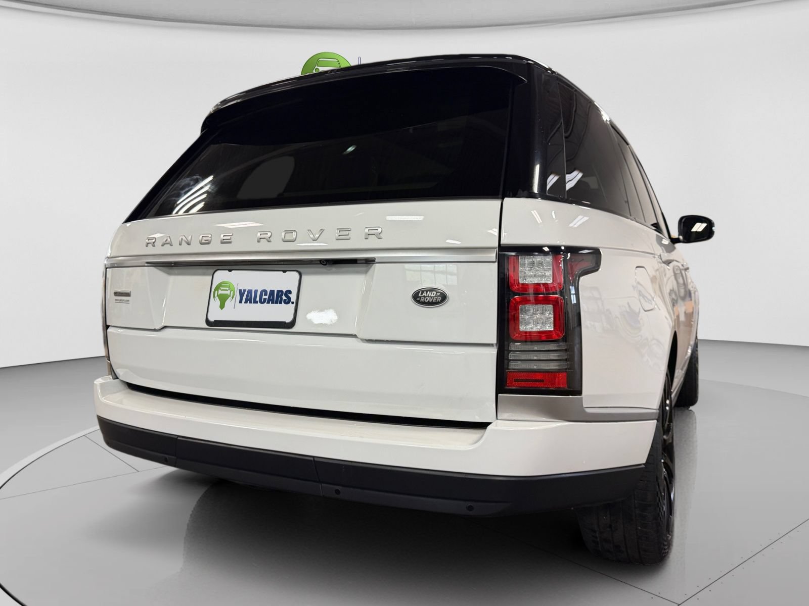 Used 2015 Land Rover Range Rover Supercharged AWD/4WD image 10