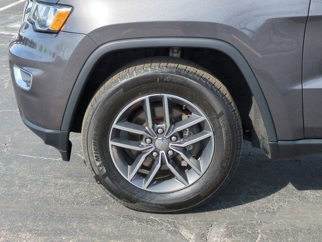 Used 2018 Jeep Grand Cherokee Limited image 7