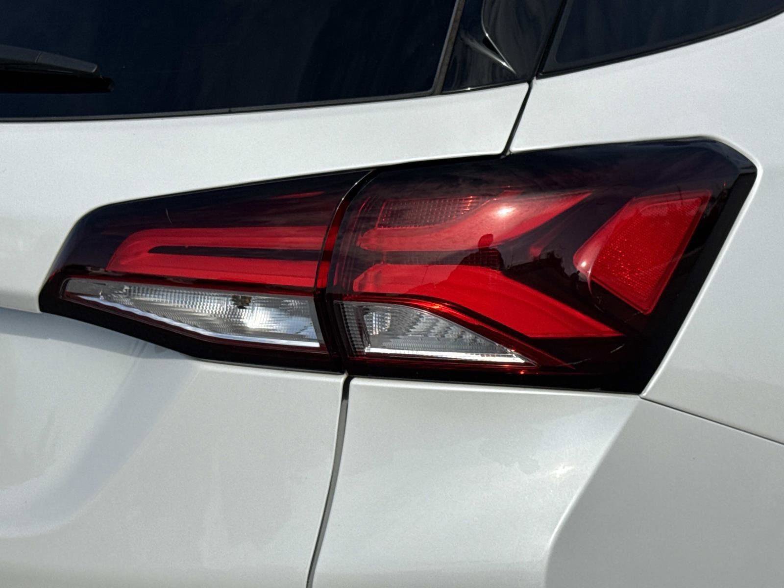 Used 2023 Chevrolet Equinox RS w/ RS Leather Package image 23