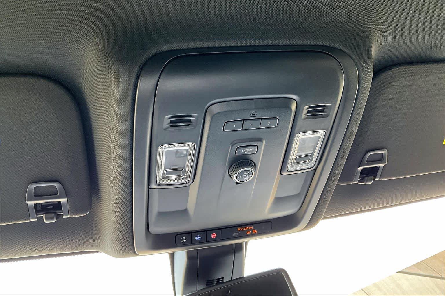 Used 2021 Chevrolet Tahoe Z71 AWD/4WD image 33