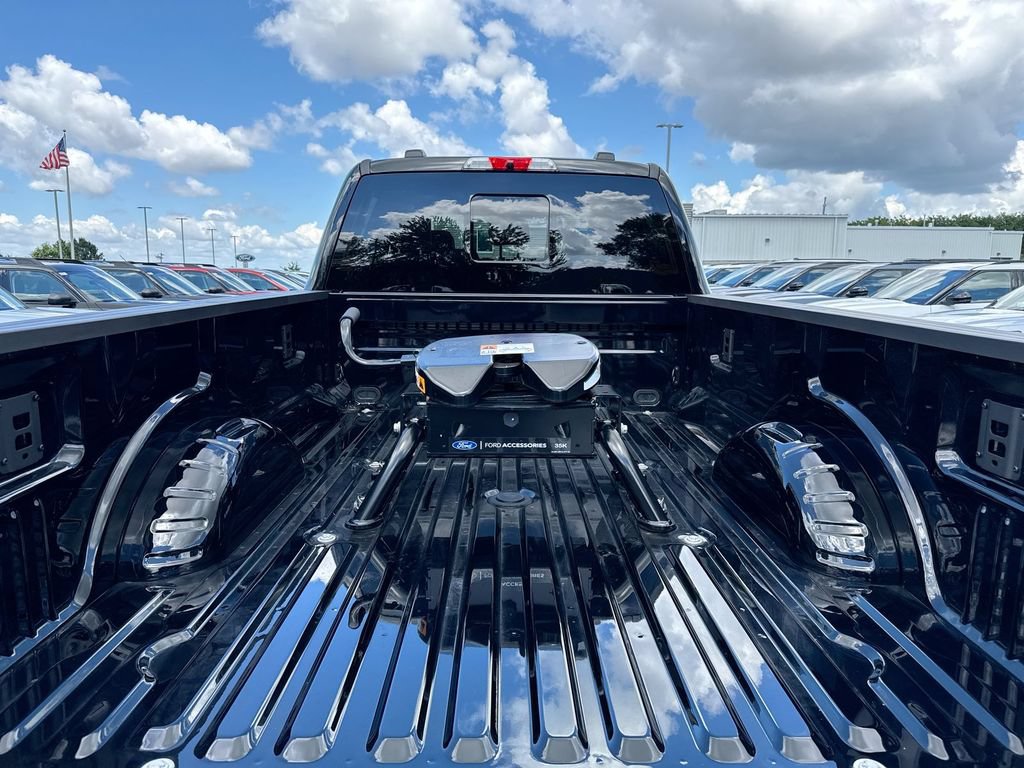 Used 2026 Ford F450 Lariat w/ Lariat Premium Package AWD/4WD image 27