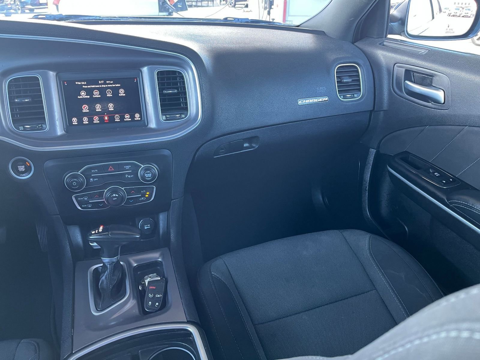 Used 2022 Dodge Charger SXT image 35