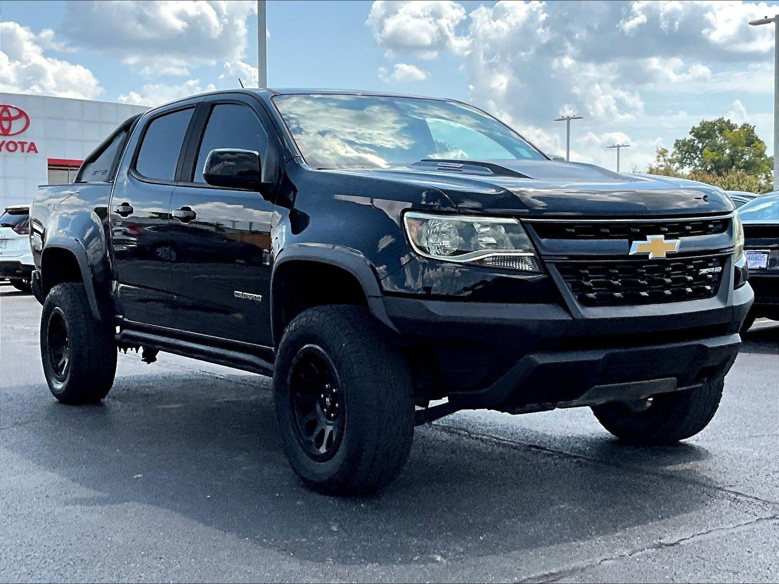 Used 2018 Chevrolet Colorado ZR2 w/ ZR2 Midnight Special Edition AWD/4WD image 3