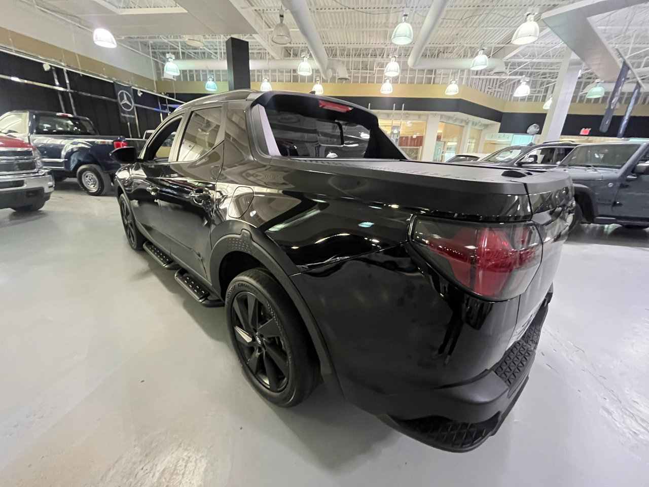 Used 2024 Hyundai Santa Cruz Night image 4