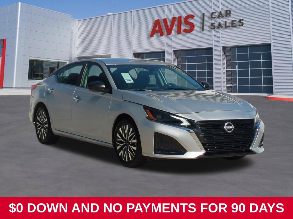 Used 2025 Nissan Altima 2.5 SV FWD image 3