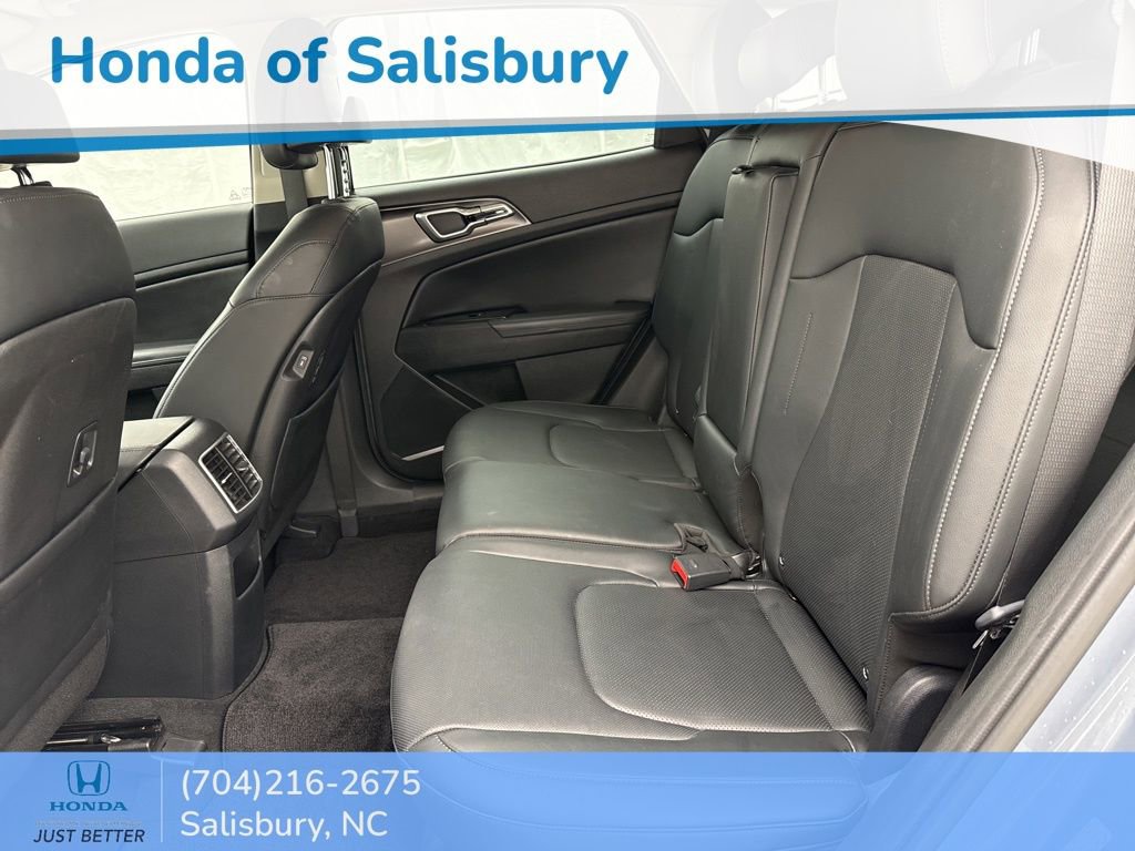 Used 2023 Kia Sportage EX image 15