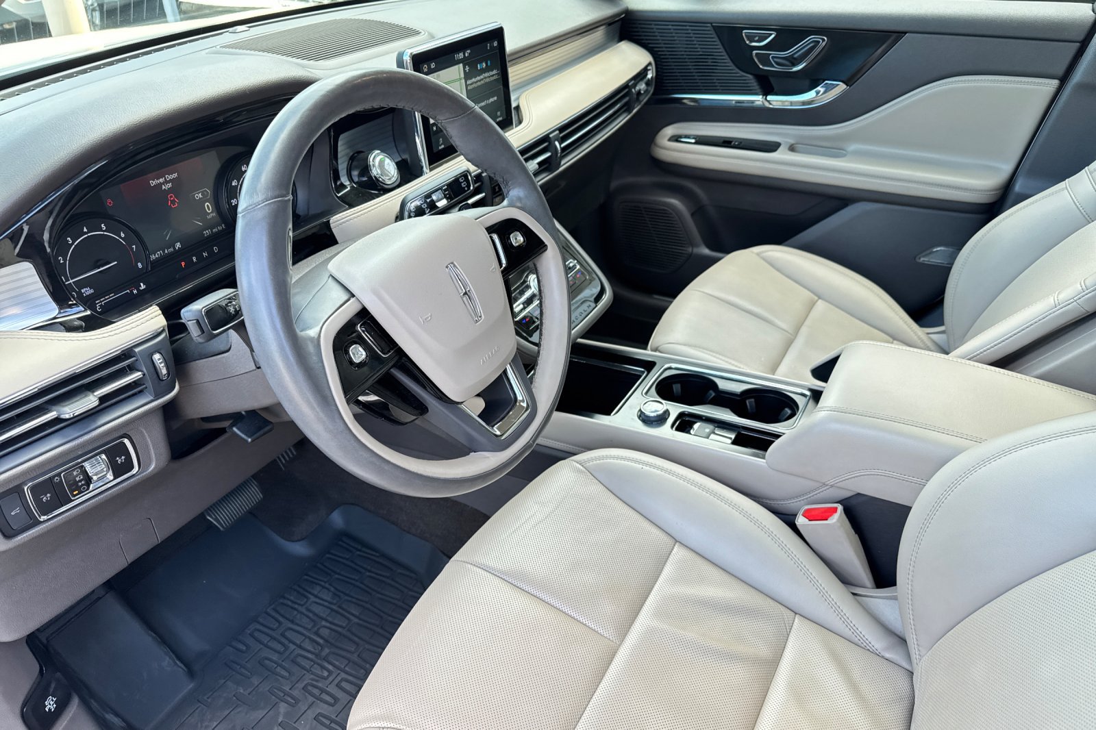 Certified 2022 Lincoln Corsair AWD w/ Premium Package image 10