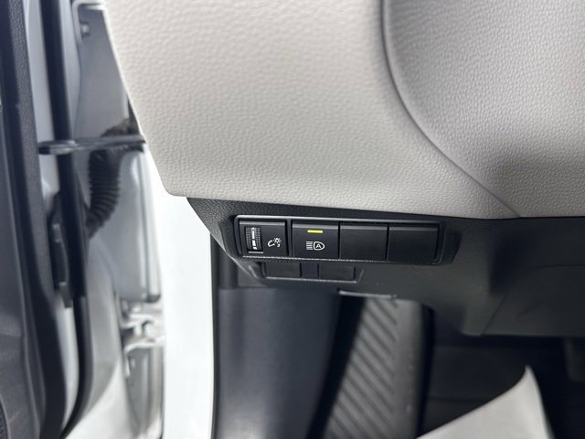 Used 2022 Toyota Corolla Cross LE image 21