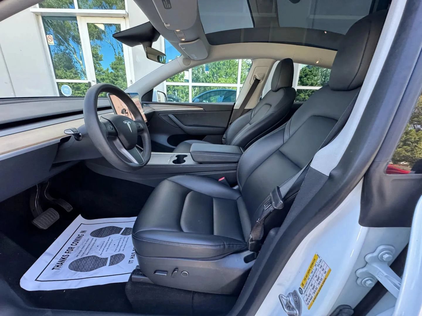 Used 2022 Tesla Model Y Long Range AWD/4WD image 11