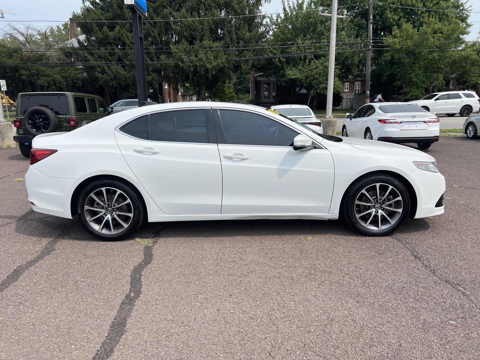Used 2016 Acura TLX V6 SH-AWD w/ Technology Pkg image 8