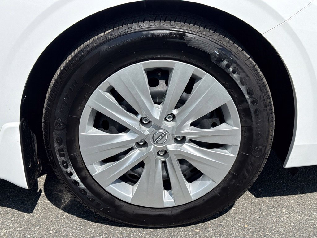Used 2025 Nissan Sentra S FWD image 9