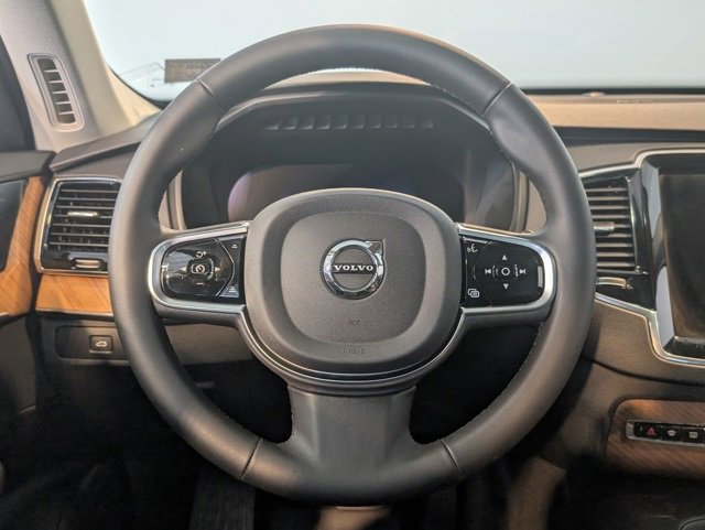Used 2024 Volvo XC90 B6 Plus w/ Protection Package Premier image 16