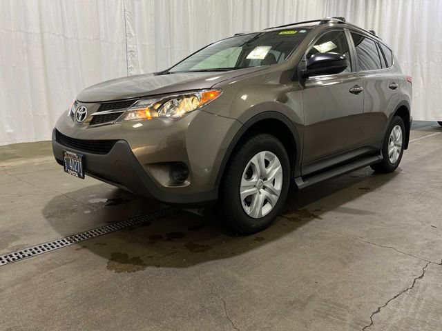 Used 2013 Toyota RAV4 LE AWD/4WD image 25