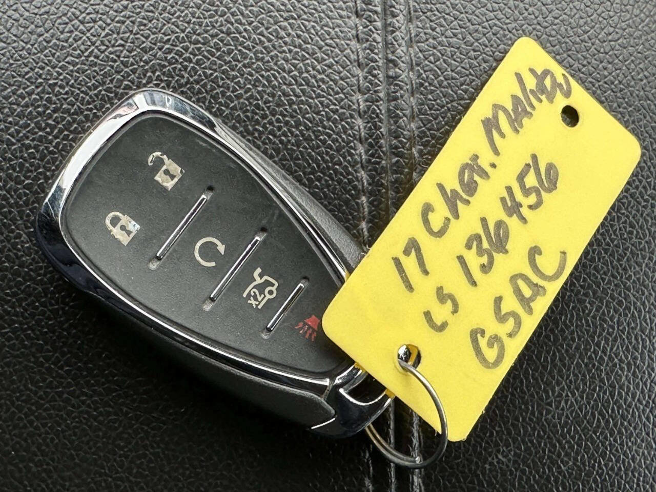 Used 2017 Chevrolet Malibu LT w/ Leather Package image 32