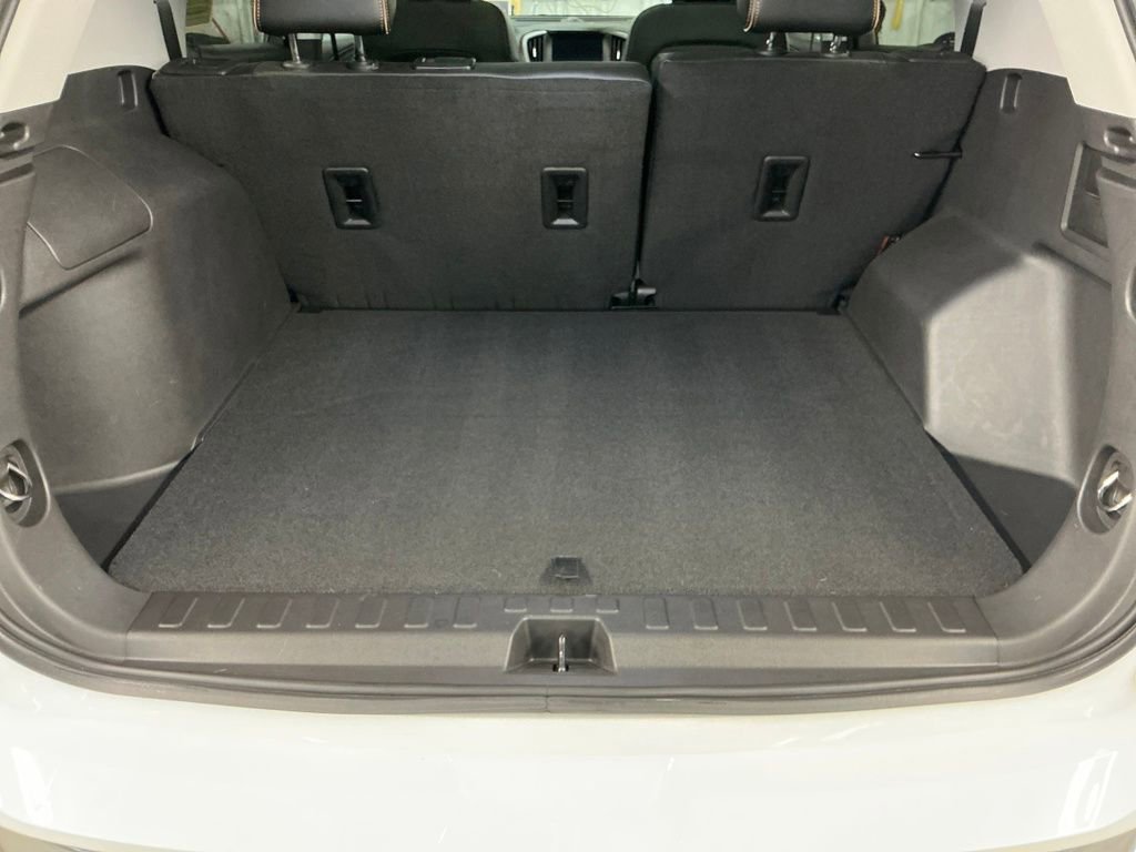 Certified 2024 GMC Terrain AT4 w/ Infotainment Package II image 11