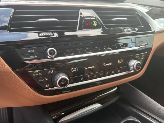 Used 2023 BMW 530i xDrive w/ Premium Package AWD/4WD image 31