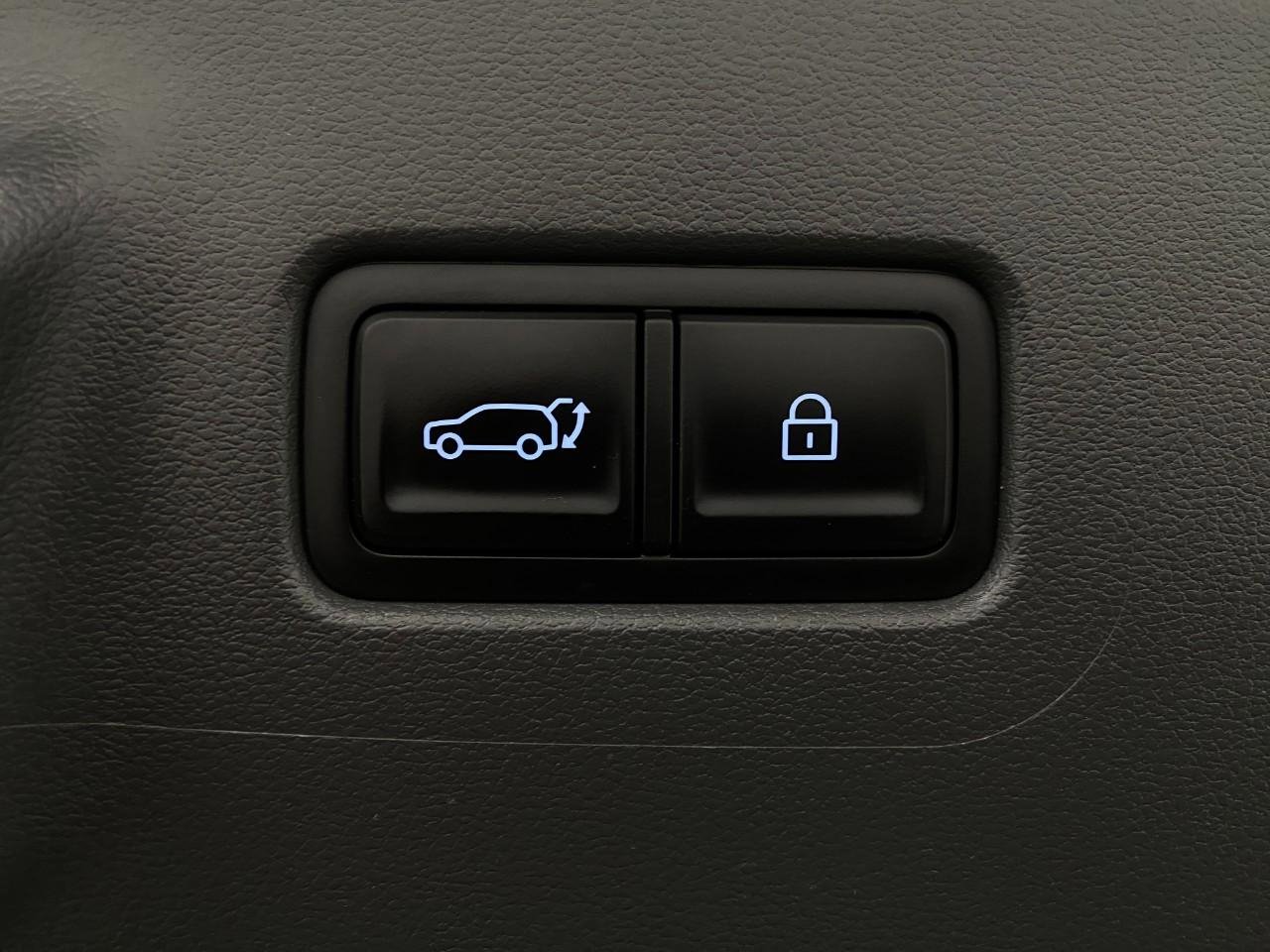 Certified 2025 Hyundai Santa Fe SEL image 6