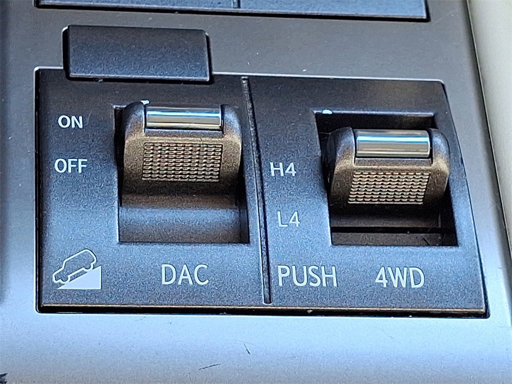 Used 2019 Lexus GX 460 image 25