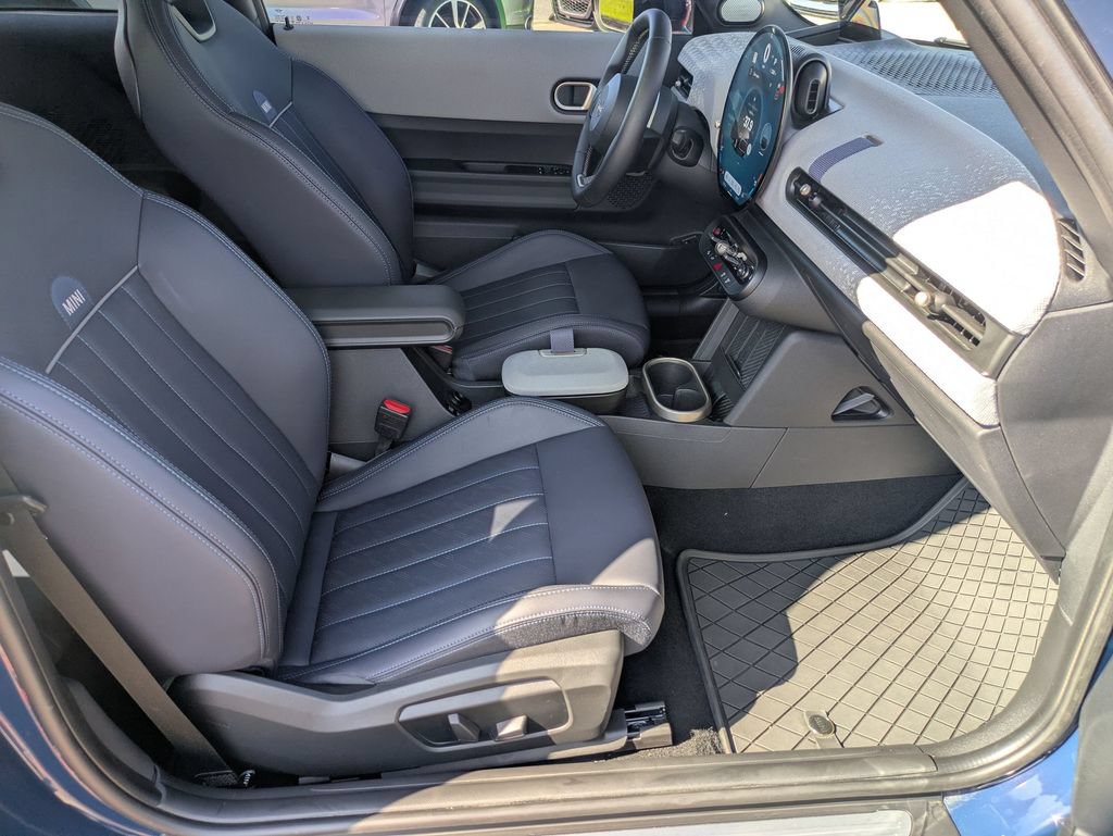Used 2025 MINI Cooper S FWD image 22