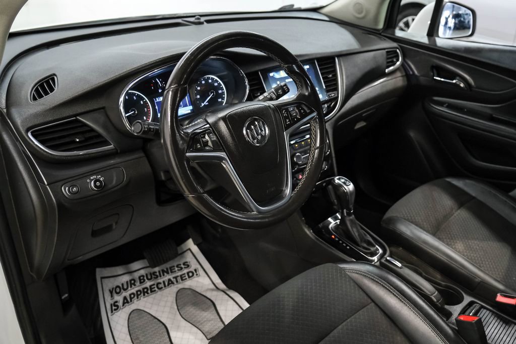 Used 2020 Buick Encore Preferred w/ Safety Package FWD image 3